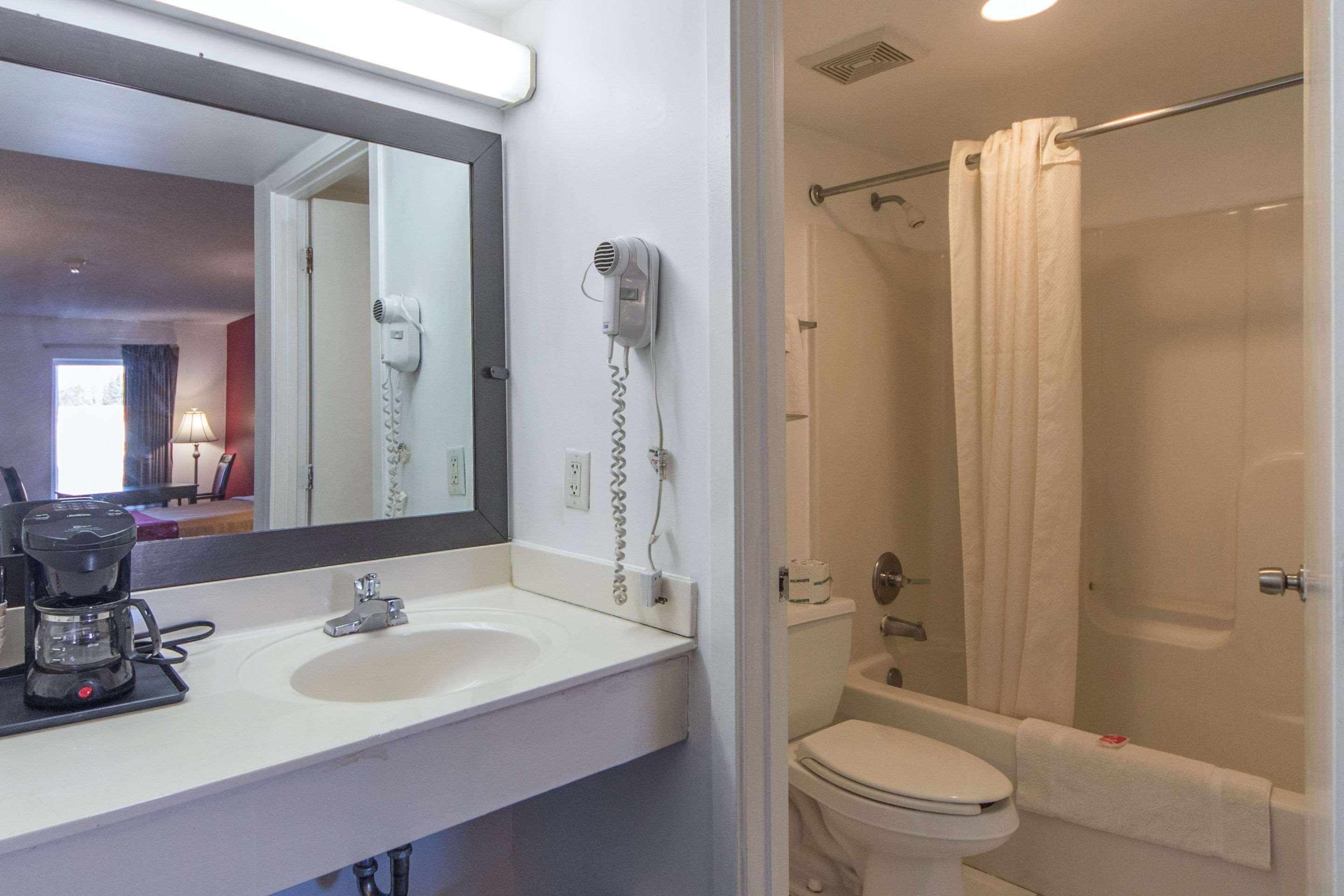 Econo Lodge Ruther Glen Kültér fotó