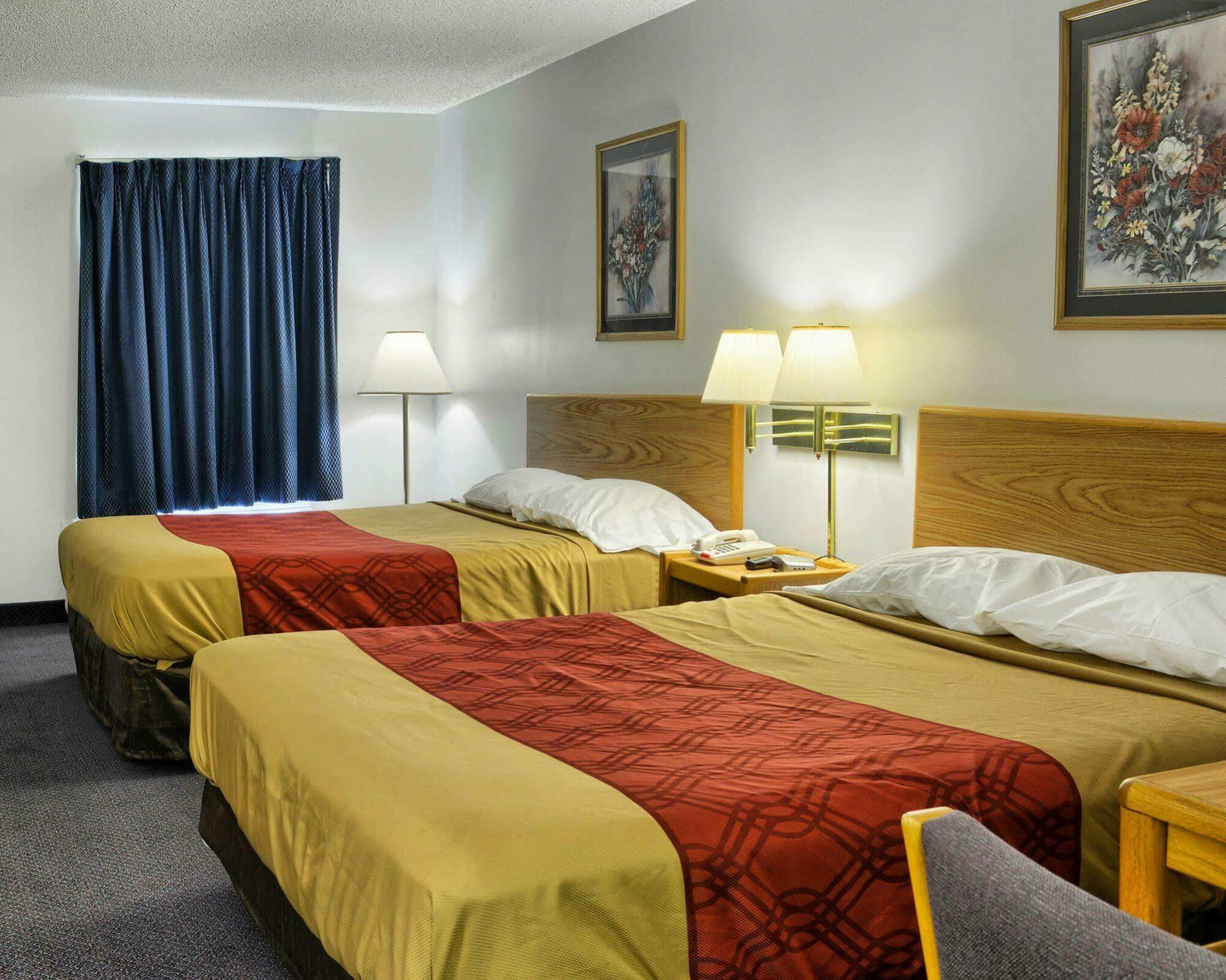 Econo Lodge Ruther Glen Kültér fotó
